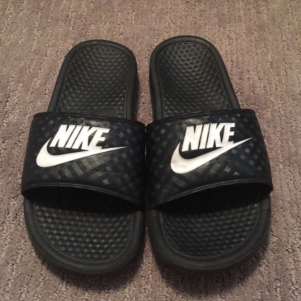 Nike slides
